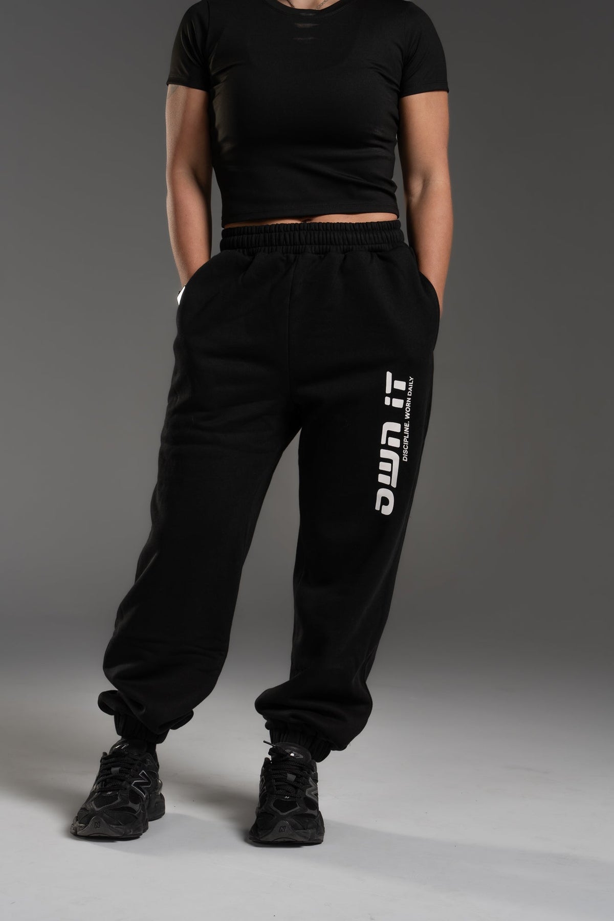 SWEATPANTS